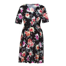 Load image into Gallery viewer, Summer Floral Dress